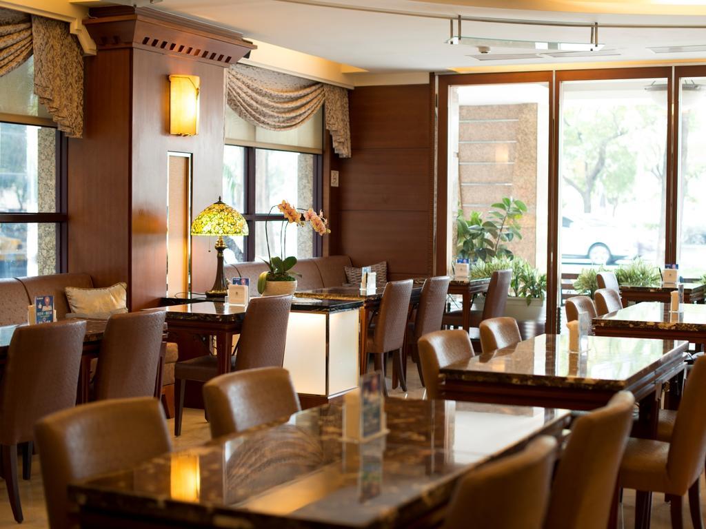 Hotel Dion Taichung Eksteriør bilde