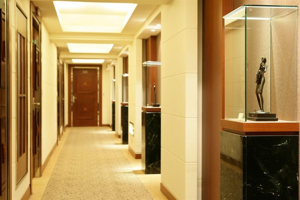Hotel Dion Taichung Eksteriør bilde